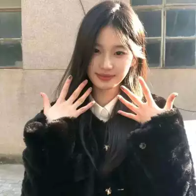 唐依童